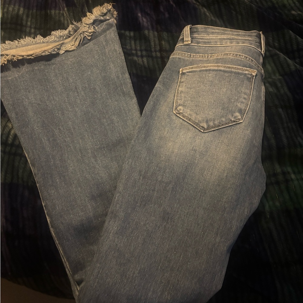 Chic Distressed Light Blue Flare Jeans - Picture 3 of 3